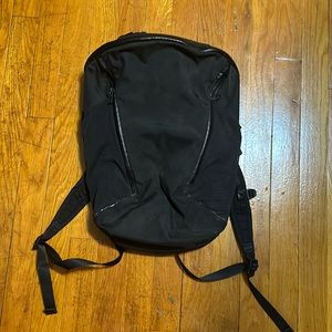 Lululemon bag pack